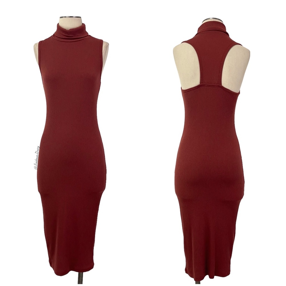 Mai Tai- Rust Mock Sleeveless Ribbed Midi Dress Size Medium Juniors.